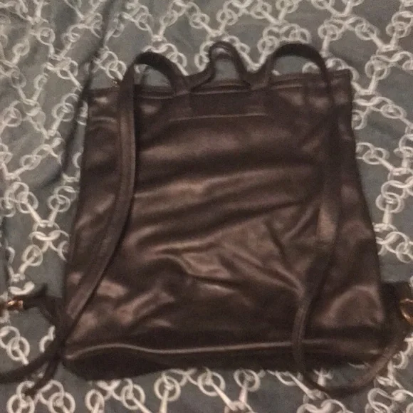 Black leather Backpack - Picture 3 of 12